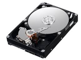 internal image of a hard drive showing the major components.